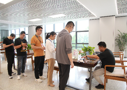 國軒普惠愛滿滿，綠色生活伴我行