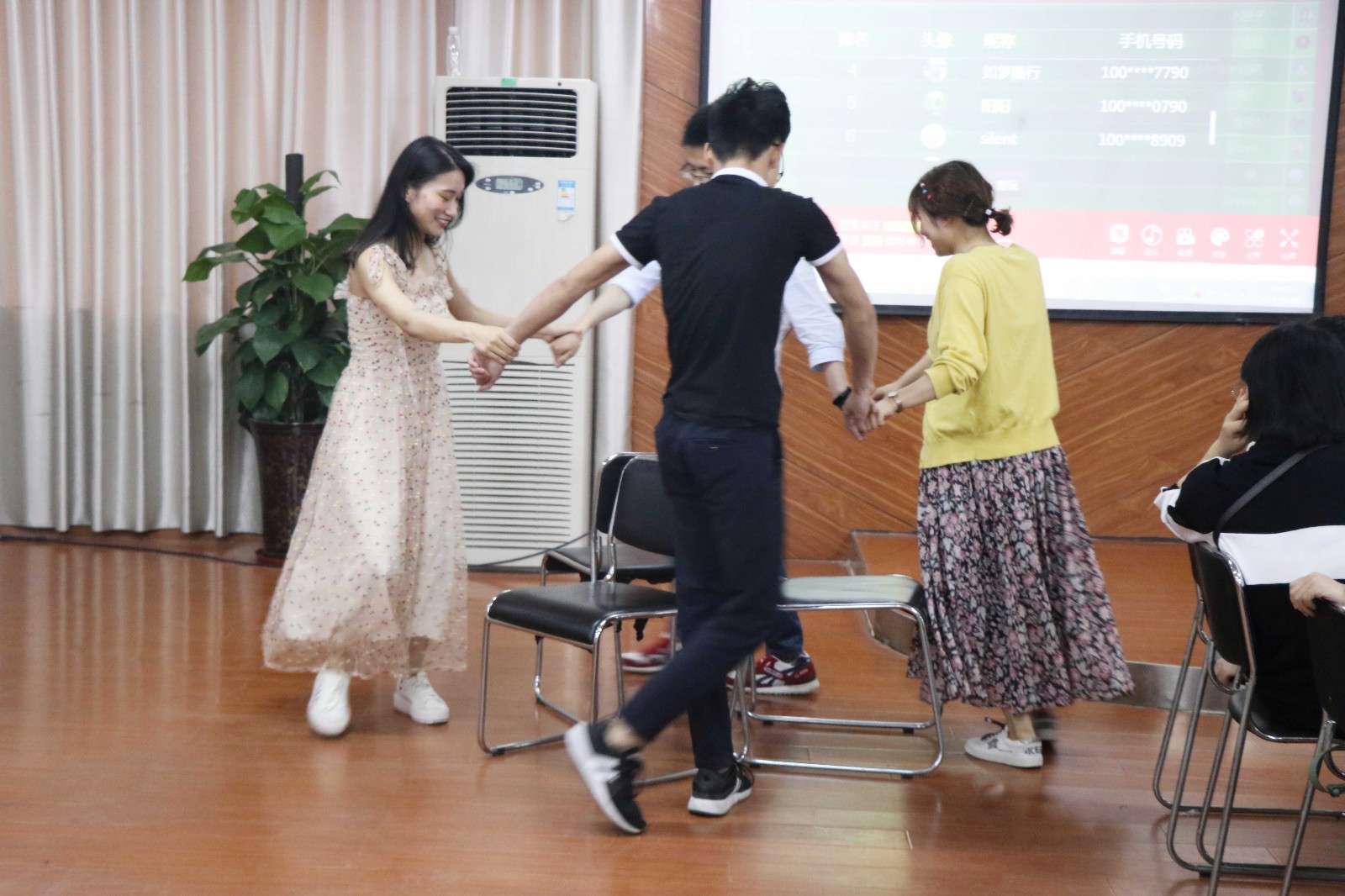 1558756189554521vESL.jpg 1558756189554521vESL.jpg