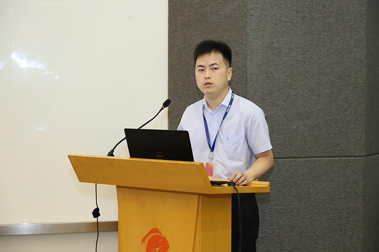 1599551718157774y6GP.jpg 校招生101.jpg