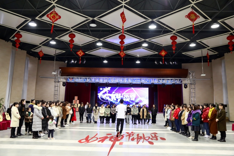 16164836115934356Jbf.jpg 三八婦女節.JPG