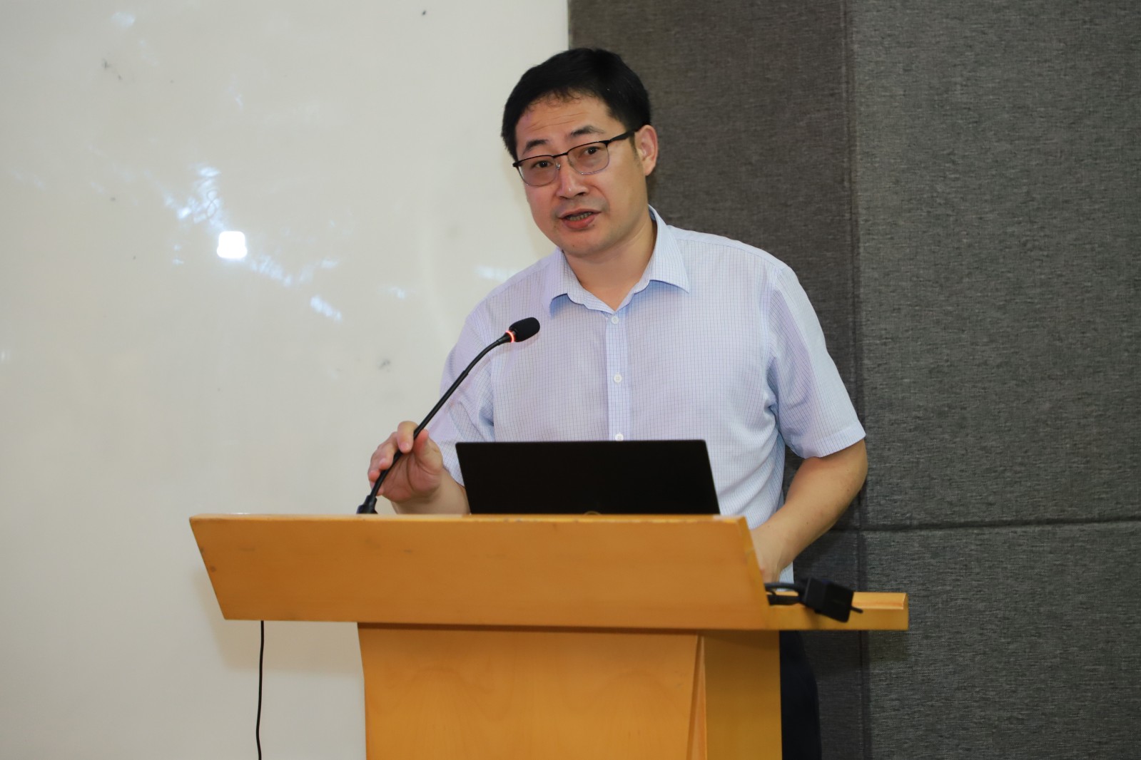 1627885927511570nqOe.jpg 1627885927511570nqOe.jpg