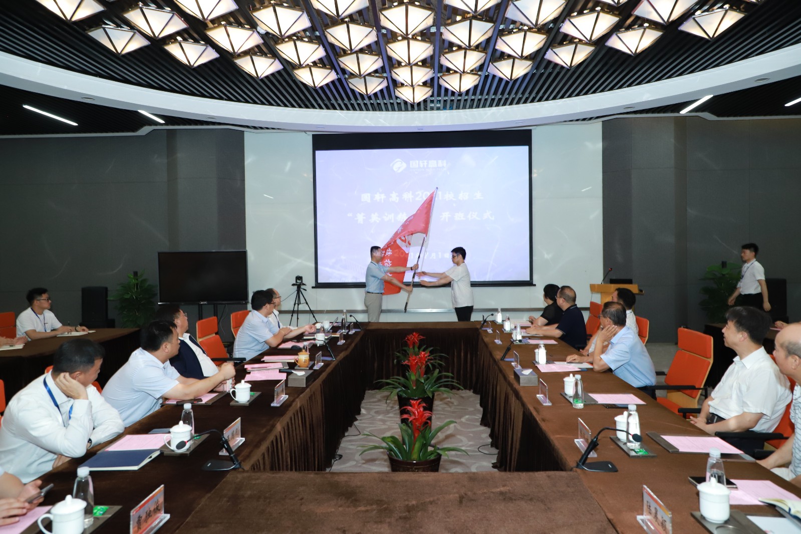 1627886169475492wiYG.jpg 1627886169475492wiYG.jpg