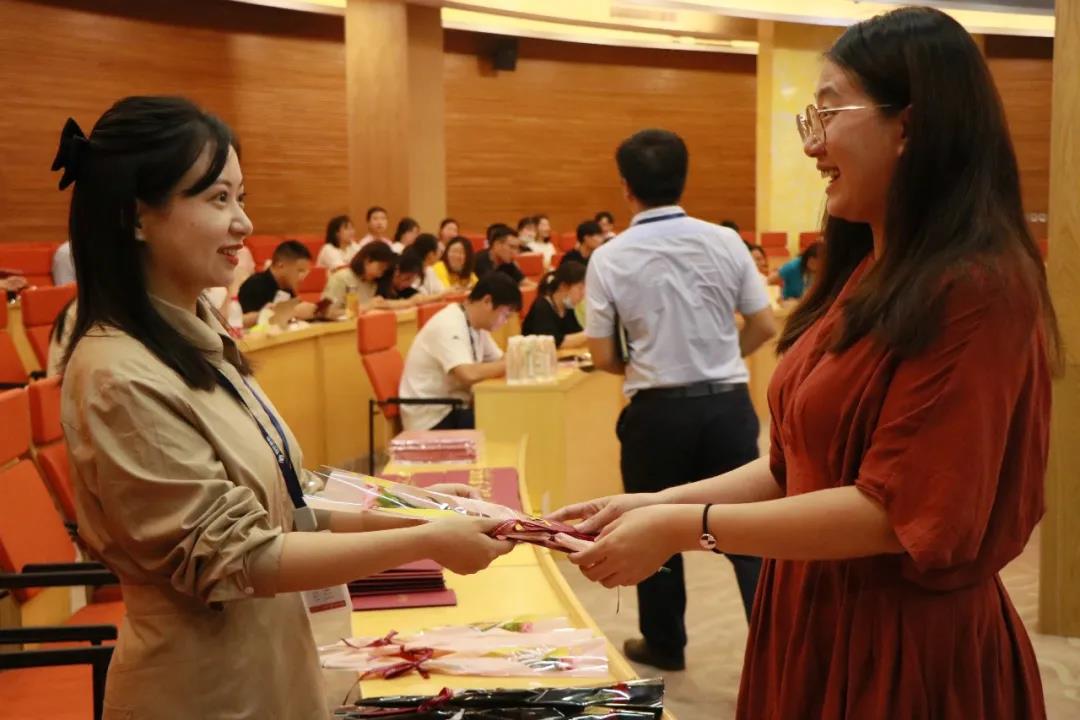 16406773986292800gbV.jpg 16406773986292800gbV.jpg