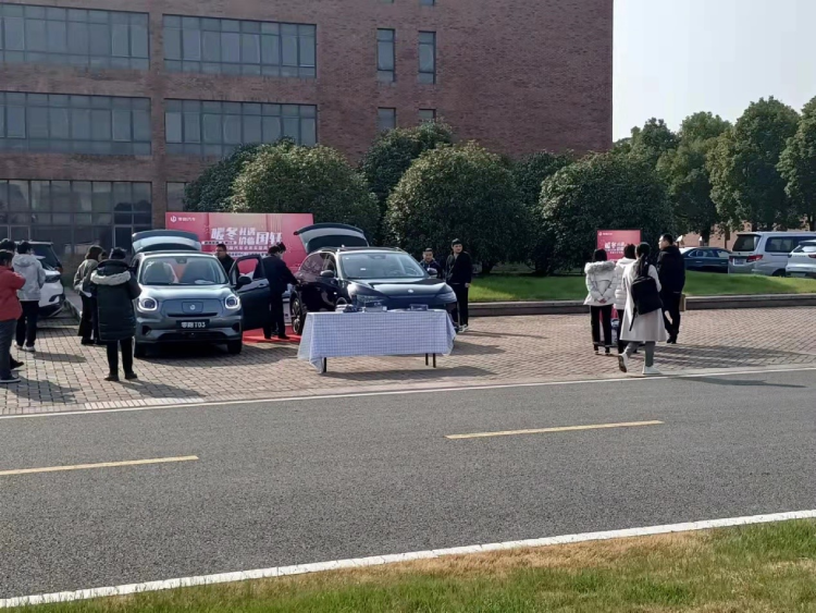 1640742367248675AVwZ.png Background.png