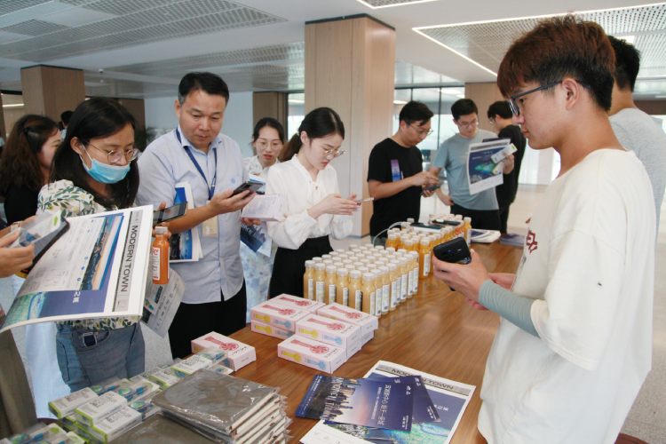 16596851882132753bv0.png Background (2).png