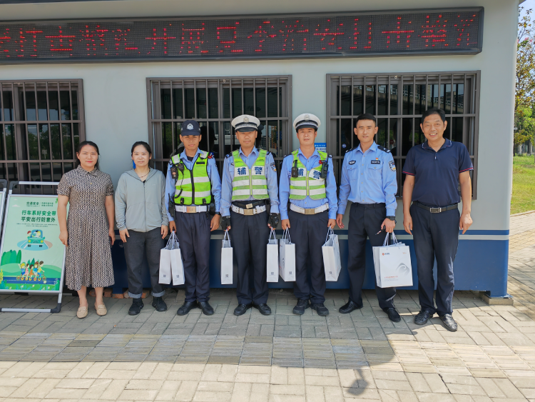 1660210321907281rt3L.png Background (1).png