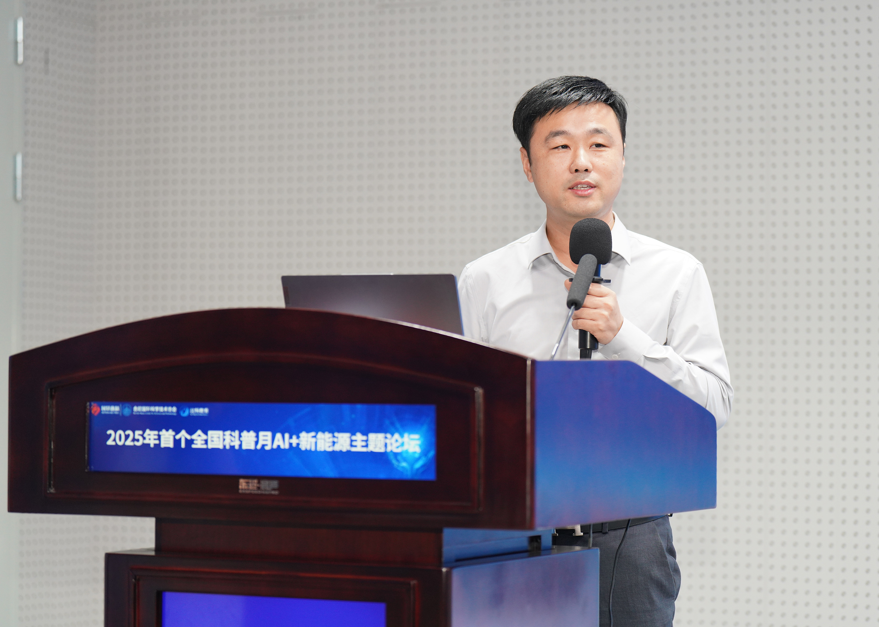 1759219873600989pevv.jpg DSC05359.JPG